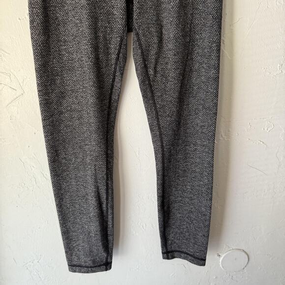 Lululemon‎ Pants Womens 6 Gray Black Herringbone Wunder Under High Rise Leggings - Picture 3 of 10